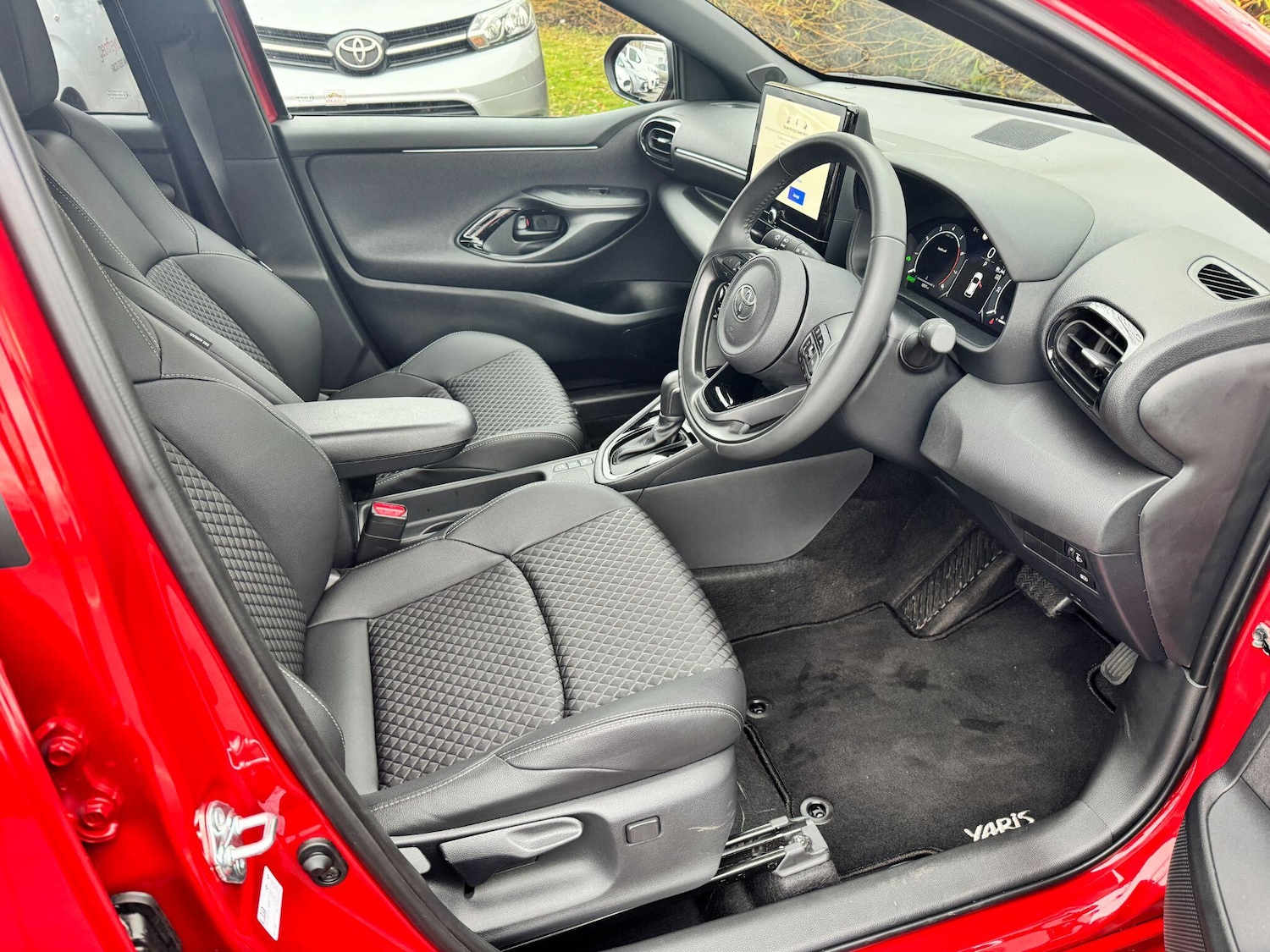 Used Toyota Yaris 2025 for sale - 76701457: Photo 11