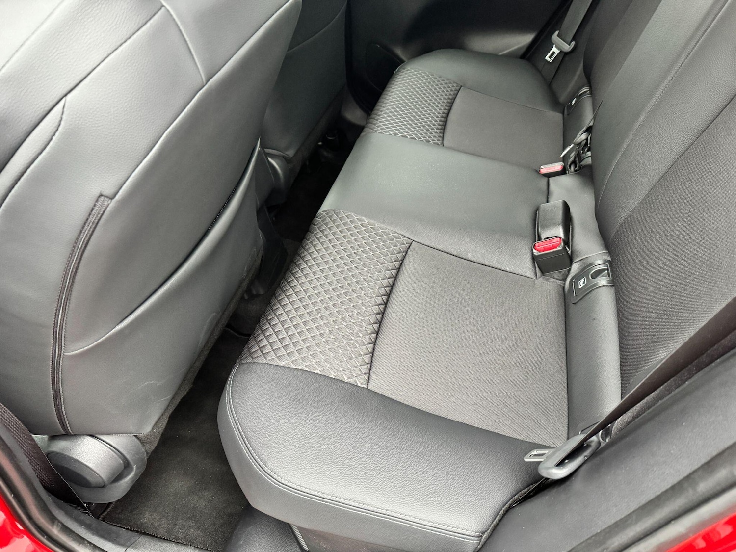 Used Toyota Yaris 2025 for sale - 76701457: Photo 13