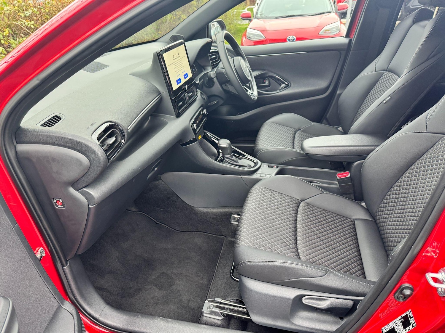 Used Toyota Yaris 2025 for sale - 76701457: Photo 14