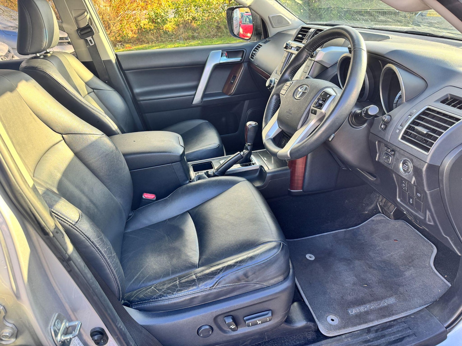 Used Toyota Land Cruiser 2016 for sale - 76898376: Photo 11