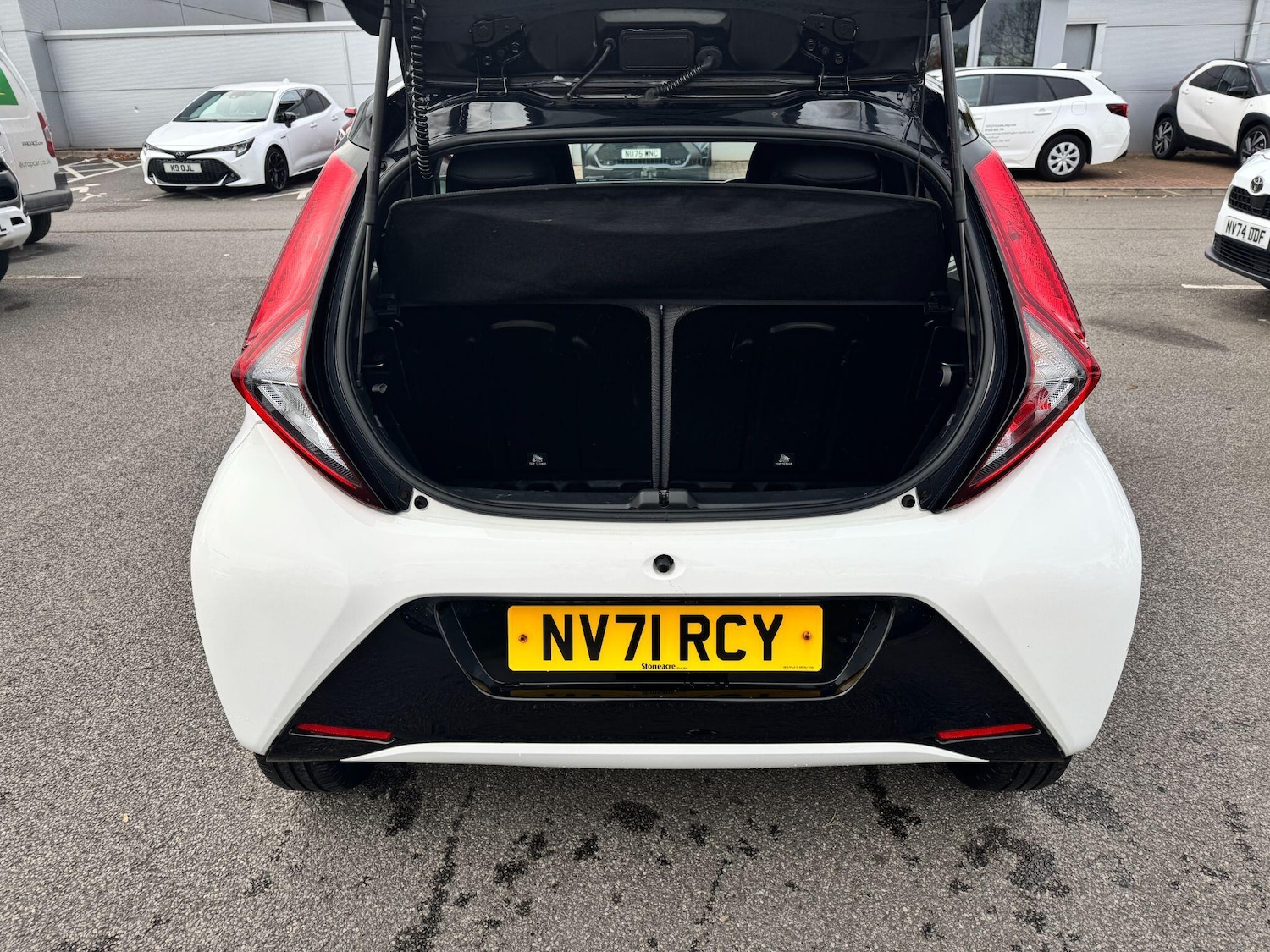 Used Toyota AYGO 2022 for sale - 76592837: Photo 10