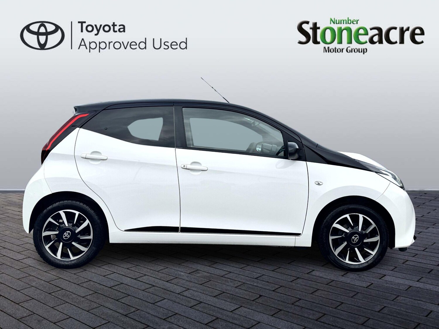 Used Toyota AYGO 2022 for sale - 76592837: Photo 2