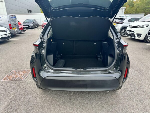 Used Toyota Yaris Cross 2023 for sale - 76072286: Photo 12