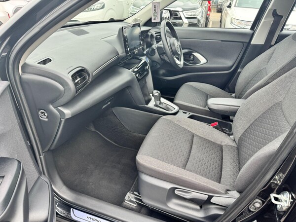 Used Toyota Yaris Cross 2023 for sale - 76072286: Photo 16