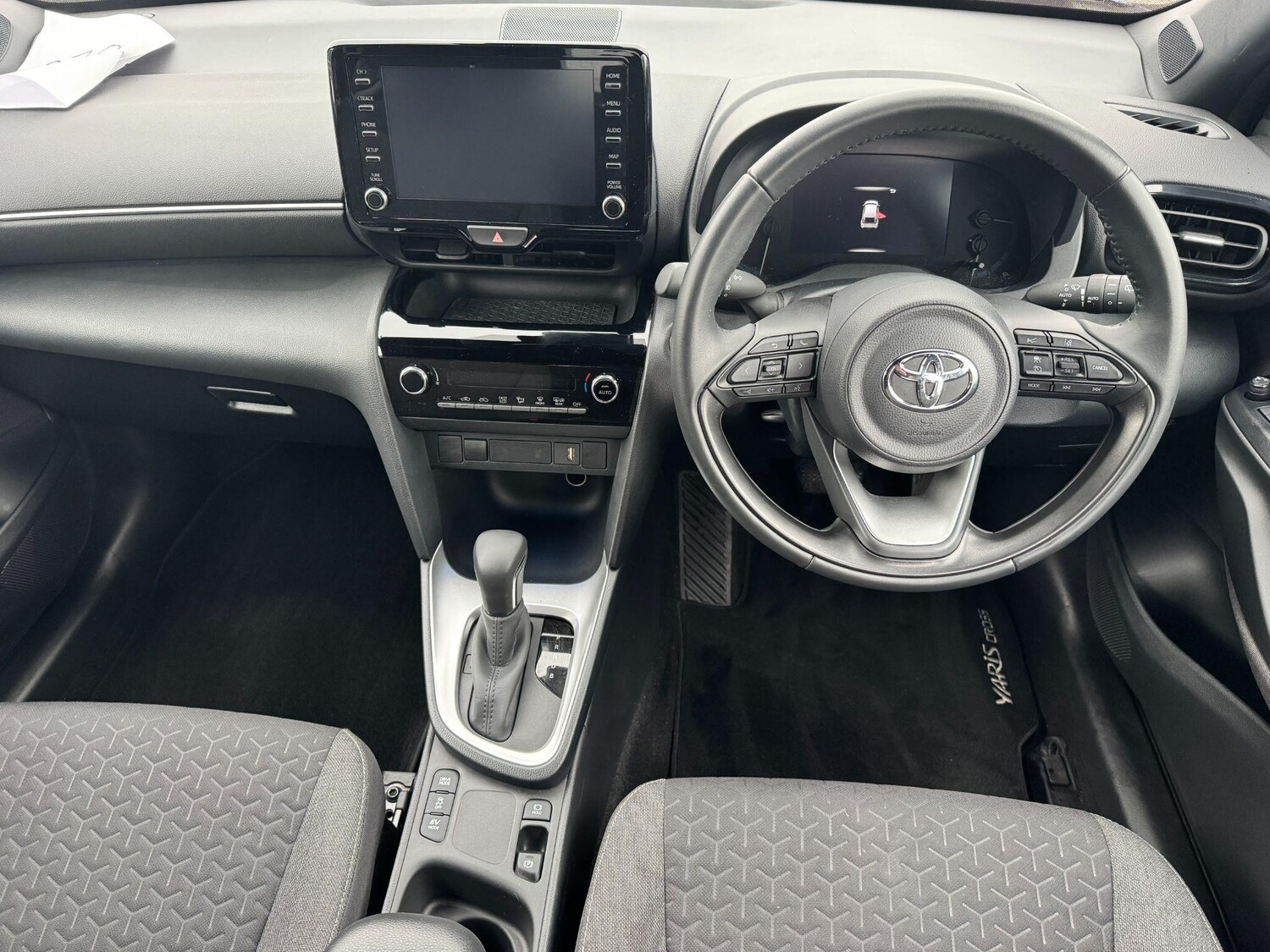 Used Toyota Yaris Cross 2023 for sale - 77411364: Photo 15