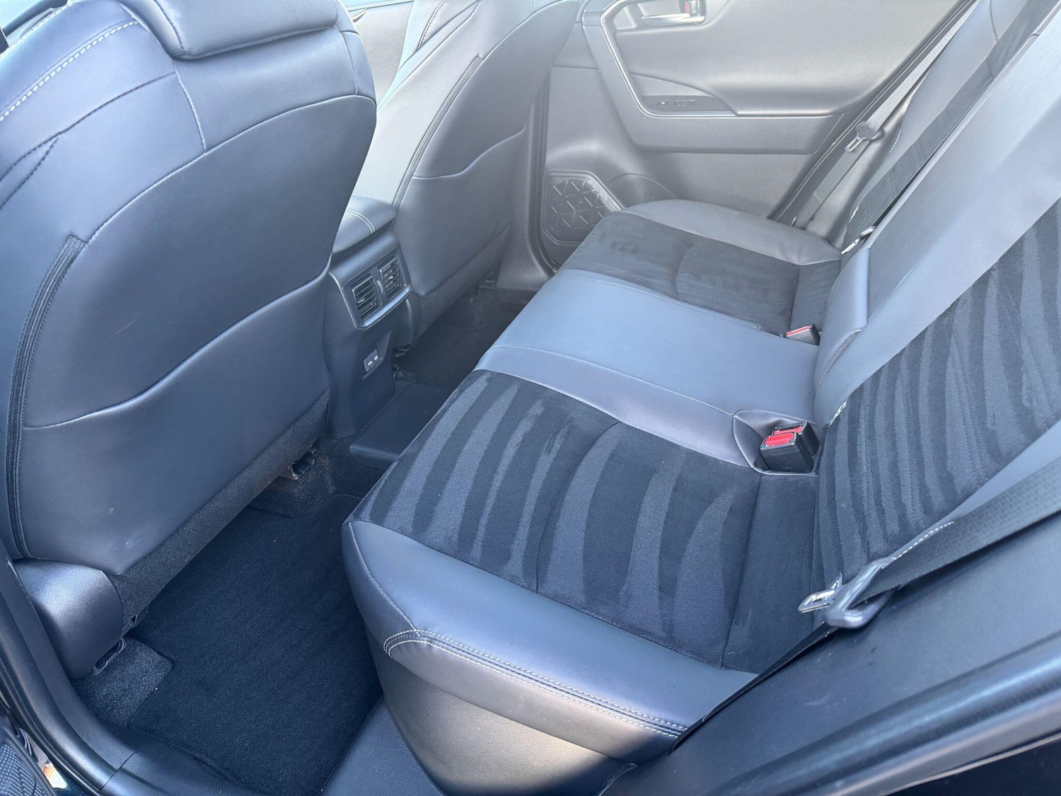 Used Toyota RAV4 2025 for sale - 76780920: Photo 13