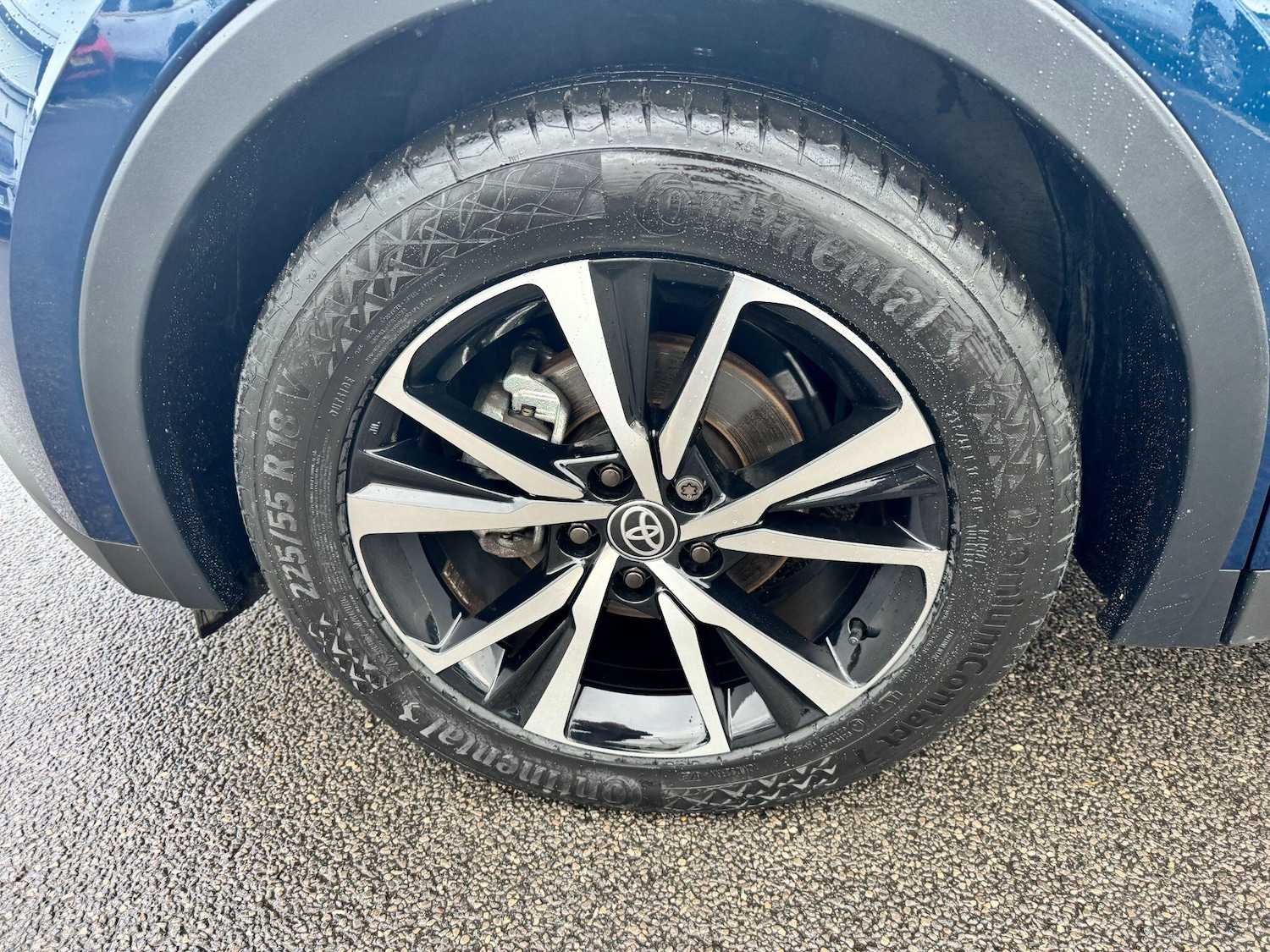 Used Toyota C-HR 2024 for sale - 76259453: Photo 11