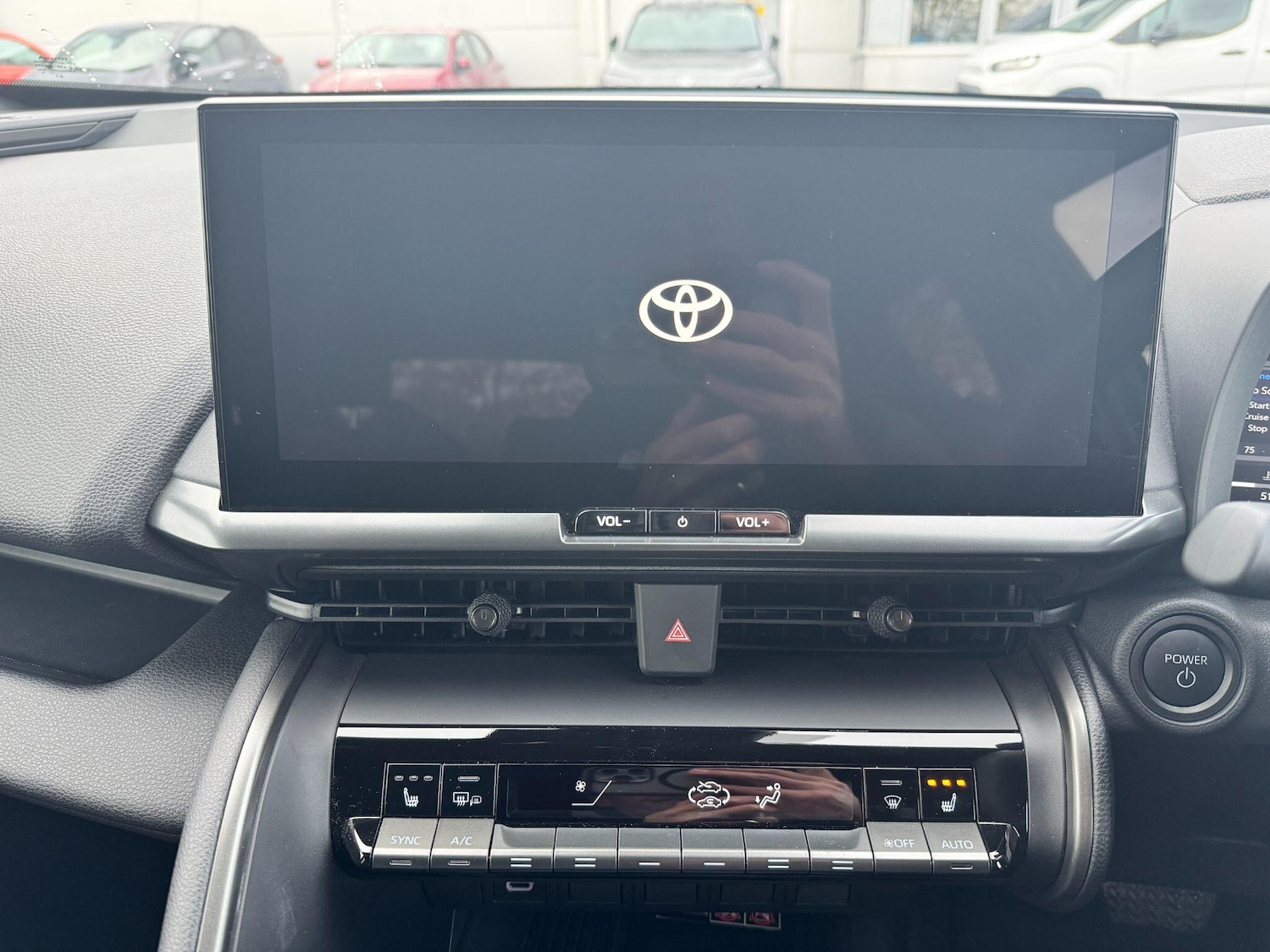 Used Toyota C-HR 2024 for sale - 76259453: Photo 21