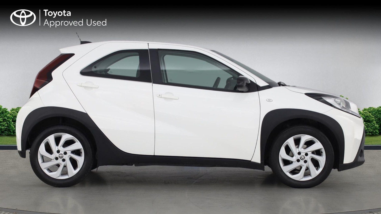 Used Toyota Aygo X for sale - 76727697: Photo 2