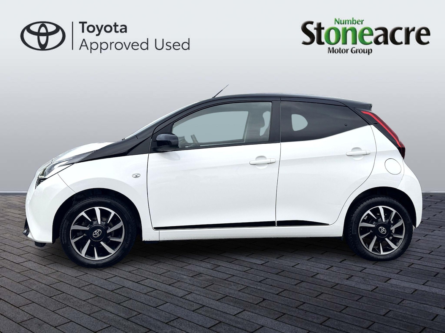 Used Toyota AYGO 2022 for sale - 76422656: Photo 8