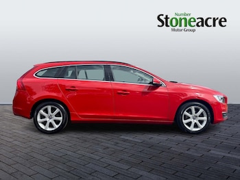 Used Volvo V60 2016 for sale - 75477622: Photo