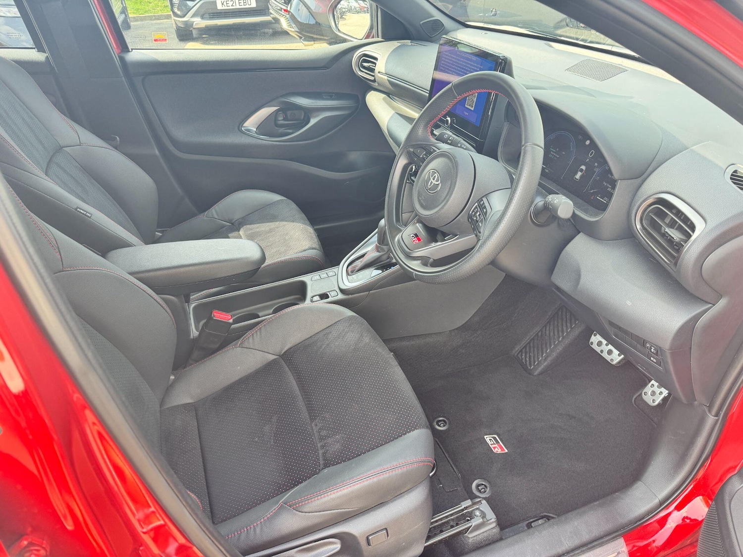 Used Toyota Yaris for sale - 76472138: Photo 13