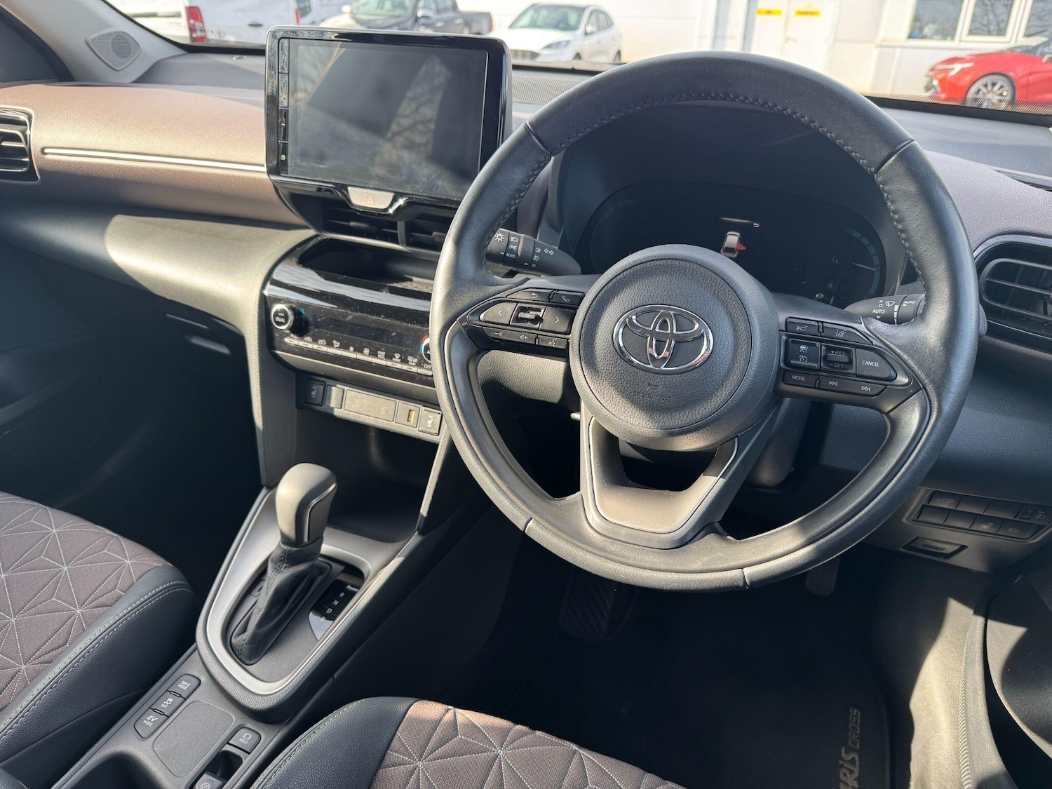 Used Toyota Yaris Cross 2024 for sale - 77645987: Photo 16