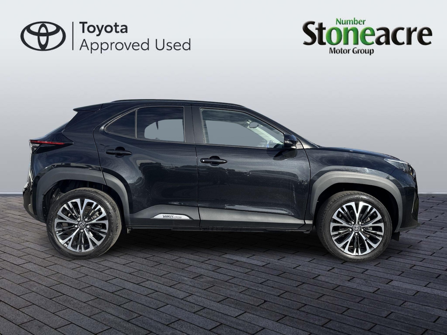 Used Toyota Yaris Cross 2024 for sale - 77645987: Photo 2