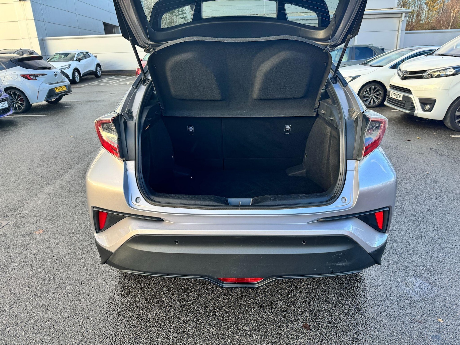 Used Toyota C-HR for sale - 76990517: Photo 10