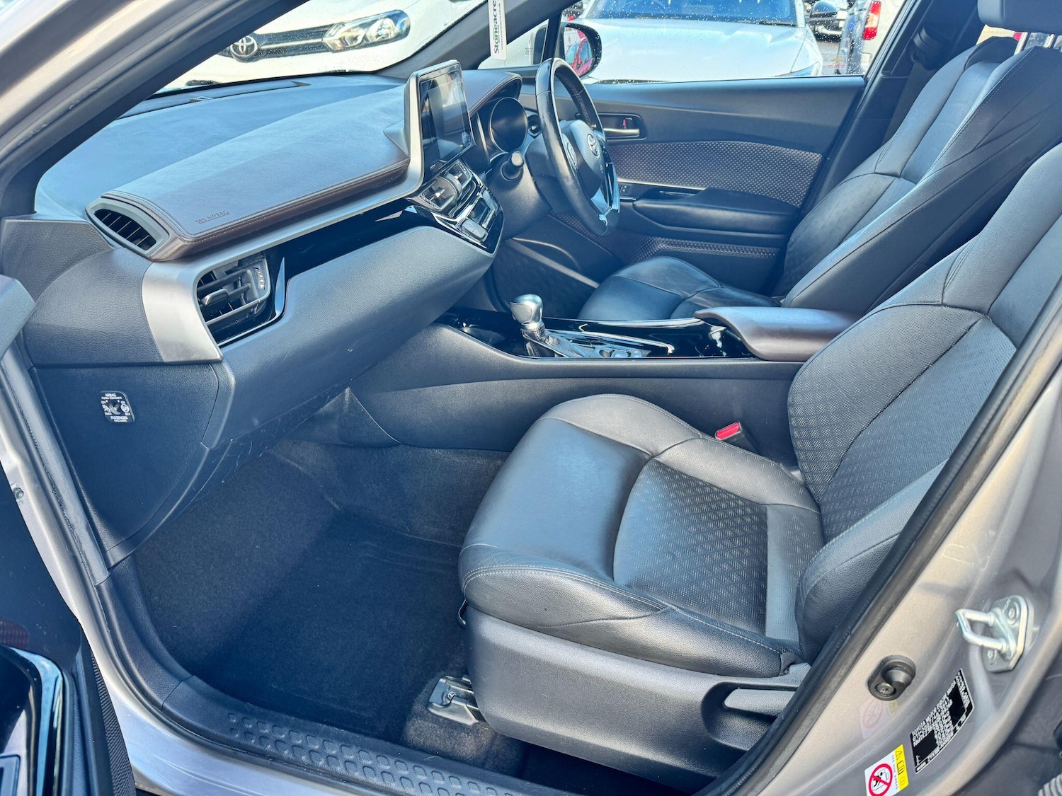 Used Toyota C-HR for sale - 76990517: Photo 14