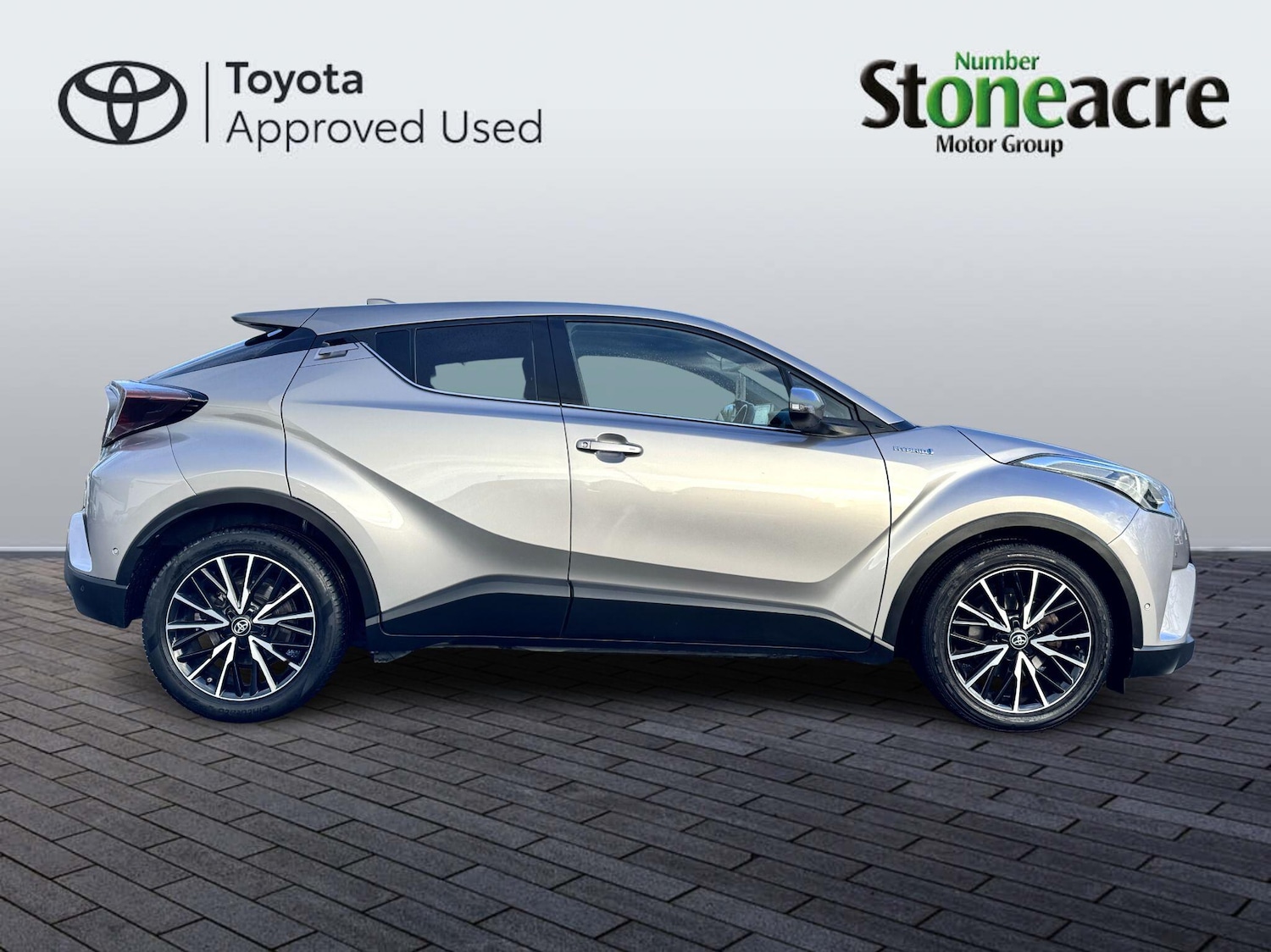 Used Toyota C-HR for sale - 76990517: Photo 2