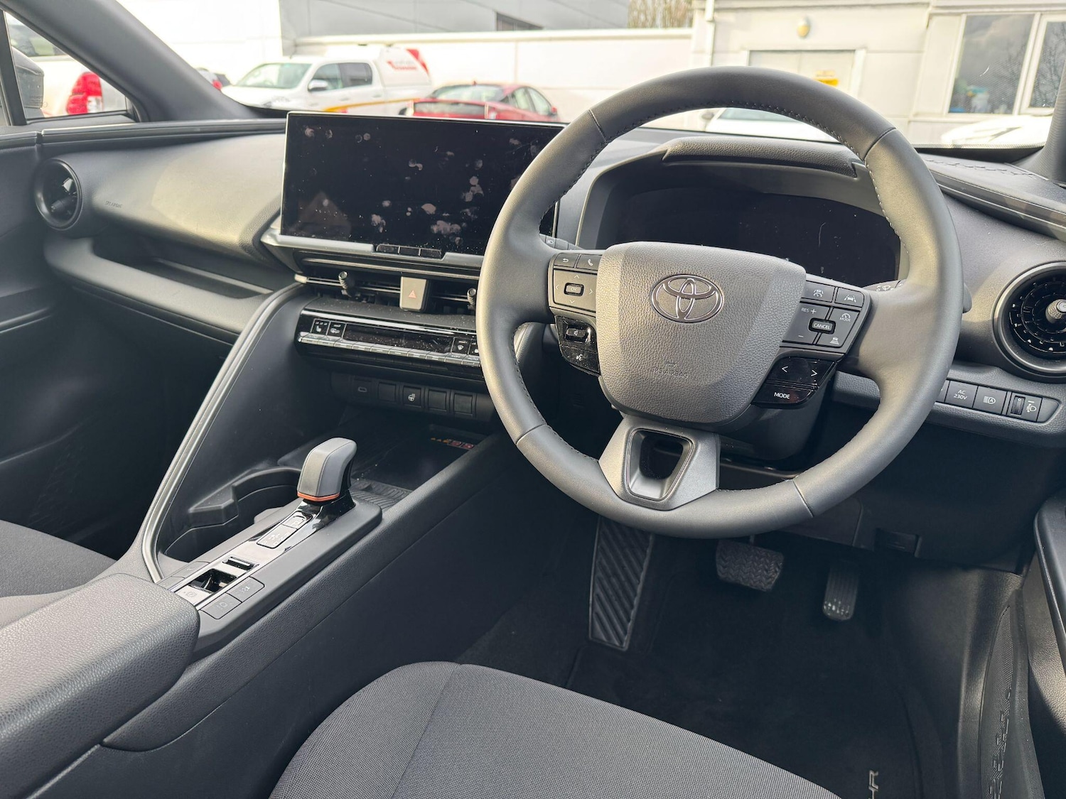 Used Toyota C-HR 2025 for sale - 77162904: Photo 16