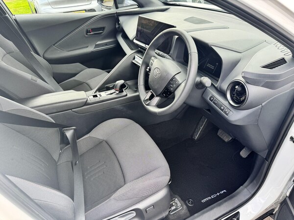 Used Toyota C-HR 2024 for sale - 75670779: Photo 13