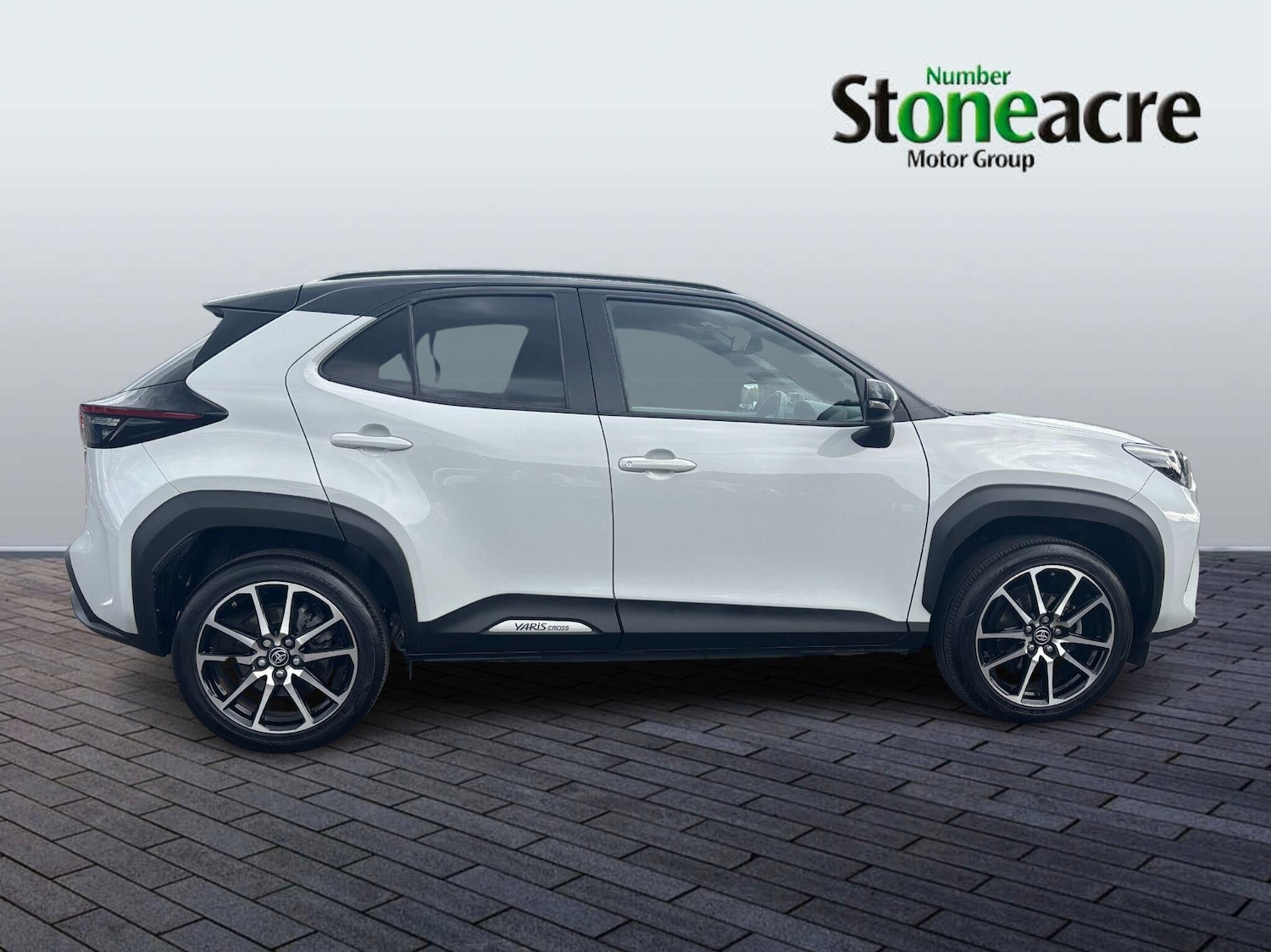 Used Toyota Yaris Cross 2024 for sale - 76997346: Photo 2