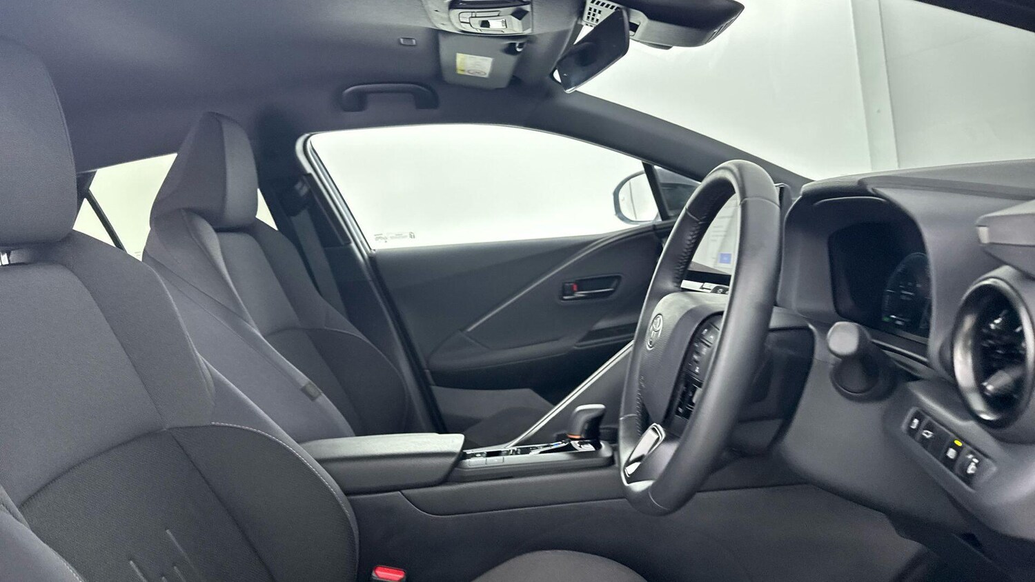 Used Toyota C-HR 2024 for sale - 77723219: Photo 17