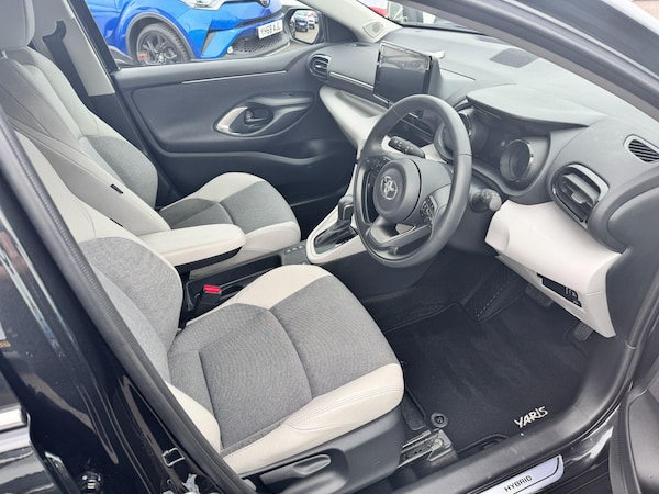 Used Toyota Yaris 2023 for sale - 75400688: Photo 13