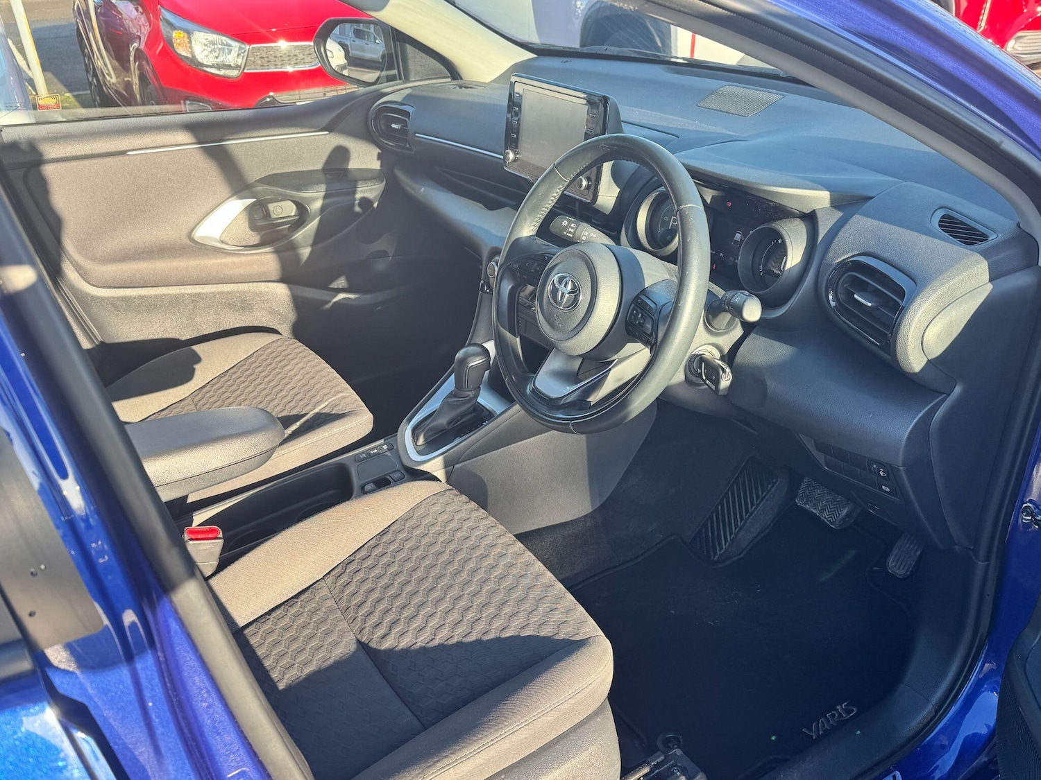 Used Toyota Yaris 2023 for sale - 76689966: Photo 11