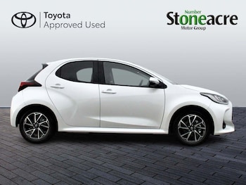 Used Toyota Yaris 2023 for sale - 76247687: Photo