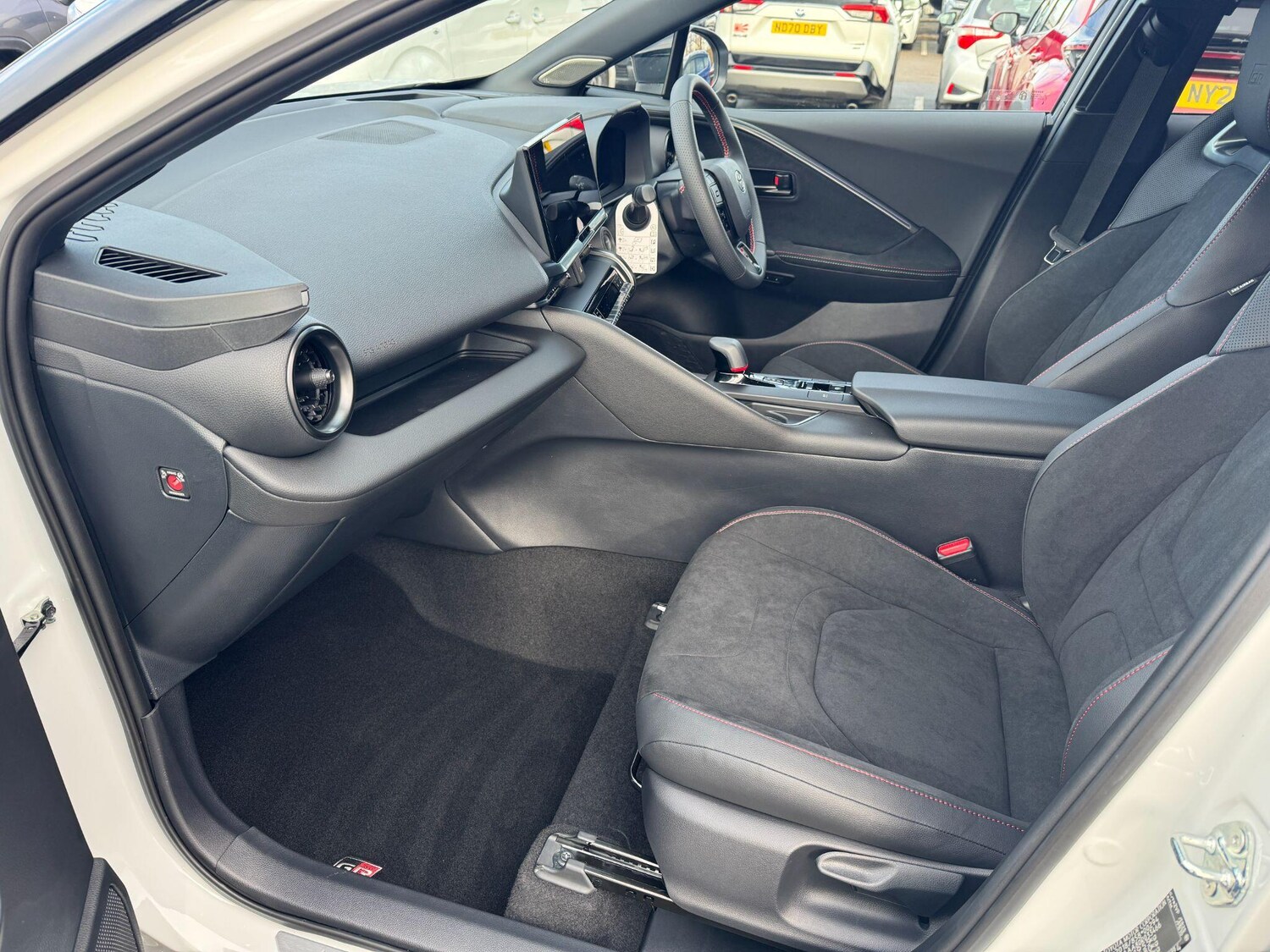 Used Toyota C-HR 2025 for sale - 77957464: Photo 14