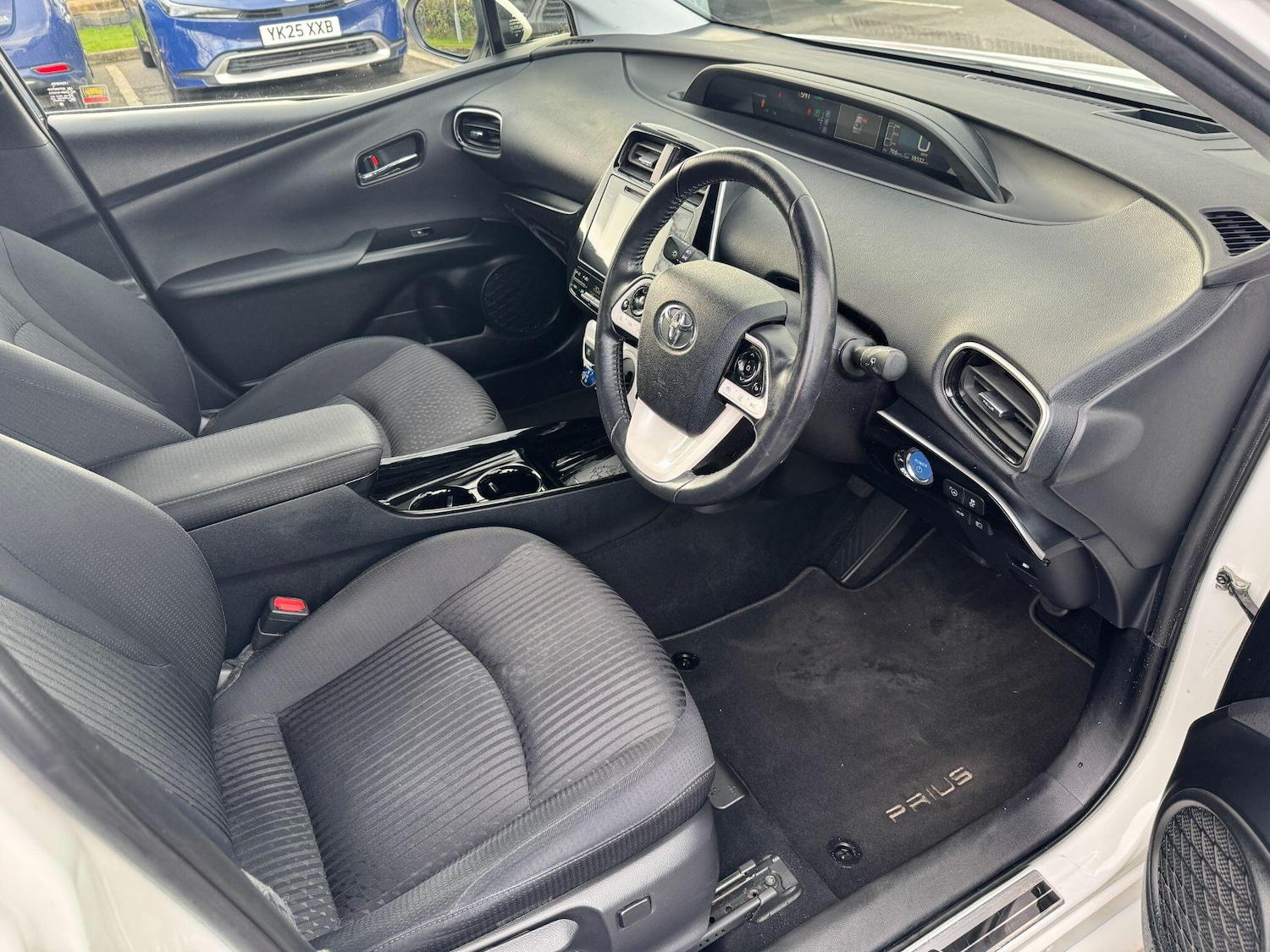 Used Toyota Prius 2018 for sale - 77958098: Photo 11