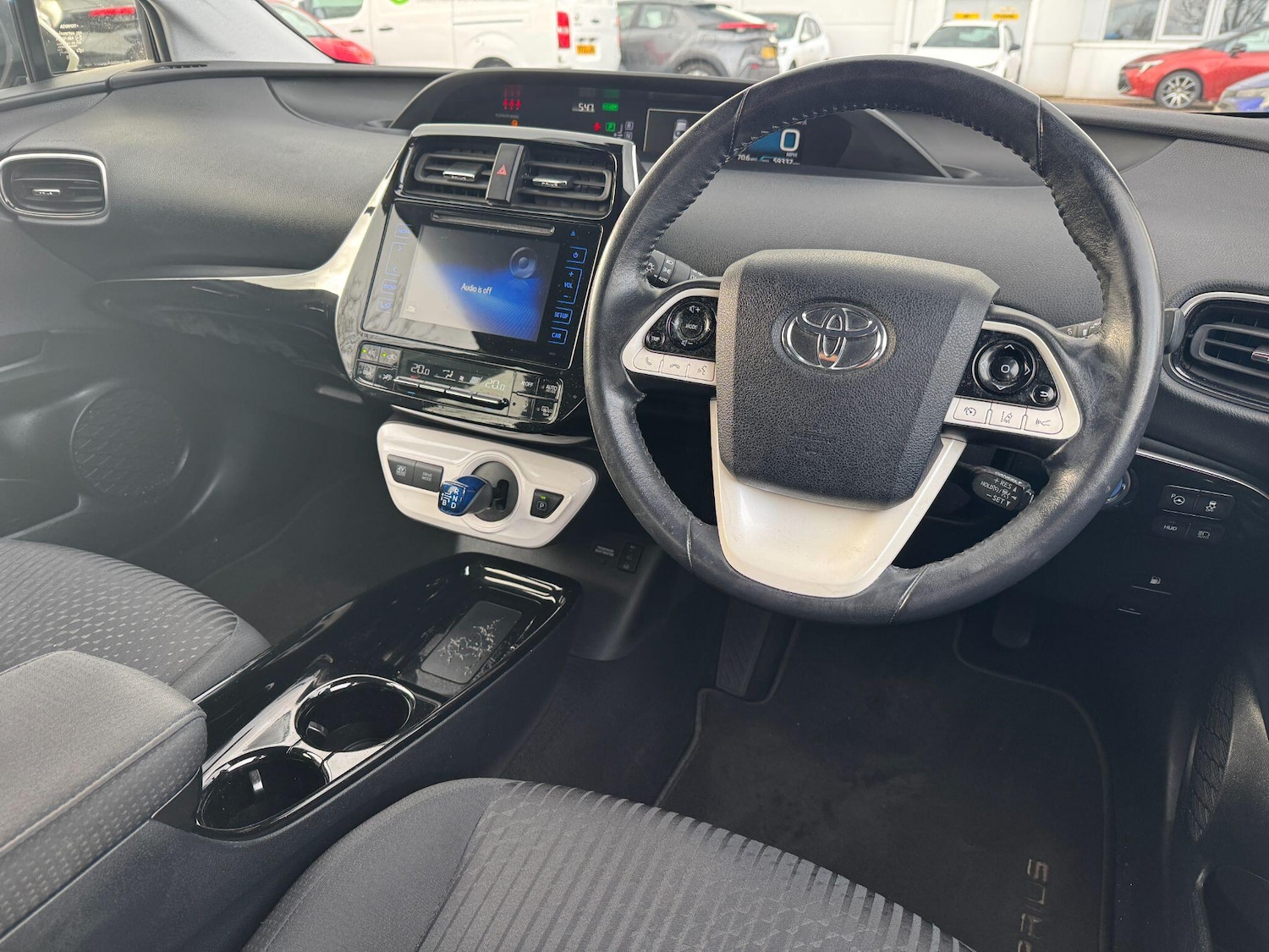 Used Toyota Prius 2018 for sale - 77958098: Photo 16