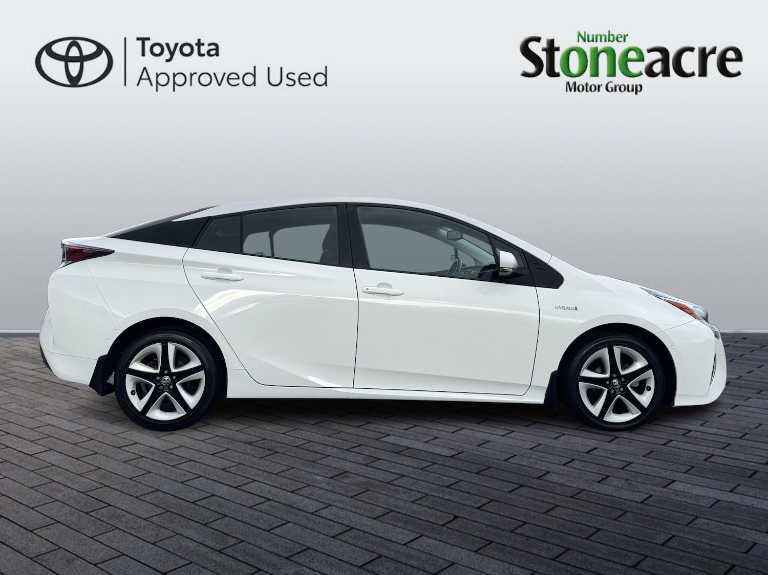 Used Toyota Prius 2018 for sale - 77958098: Photo 2