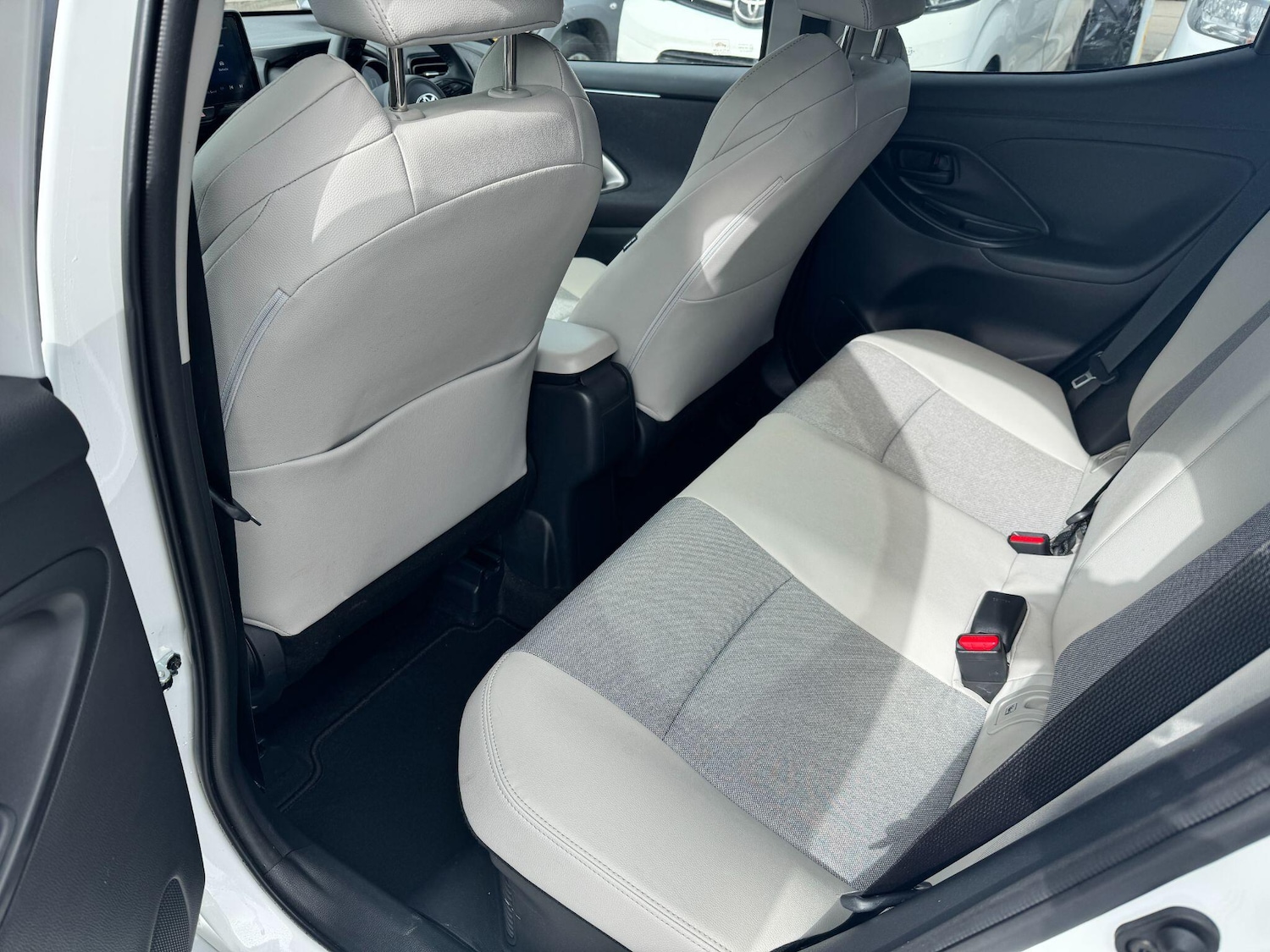 Used Toyota Yaris 2022 for sale - 76988492: Photo 13