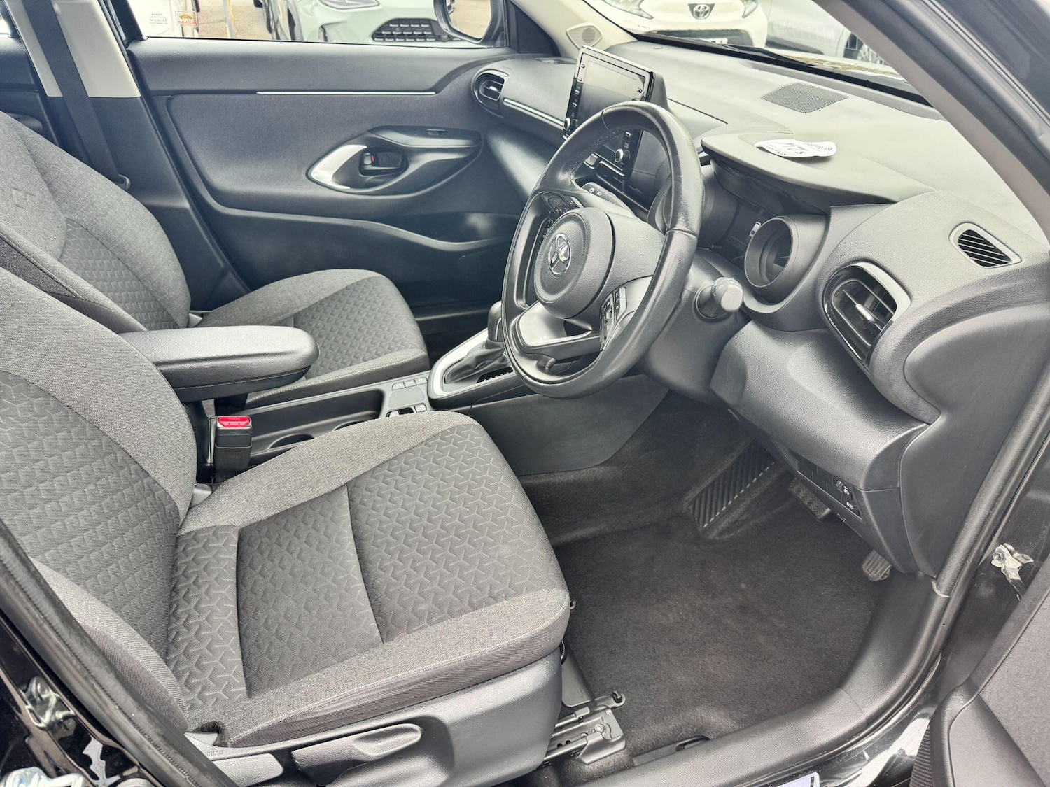 Used Toyota Yaris Cross 2023 for sale - 76247044: Photo 11