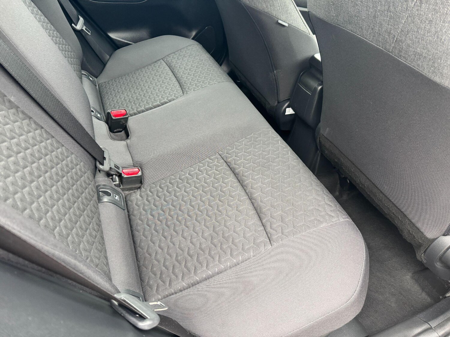 Used Toyota Yaris Cross 2023 for sale - 76247044: Photo 12