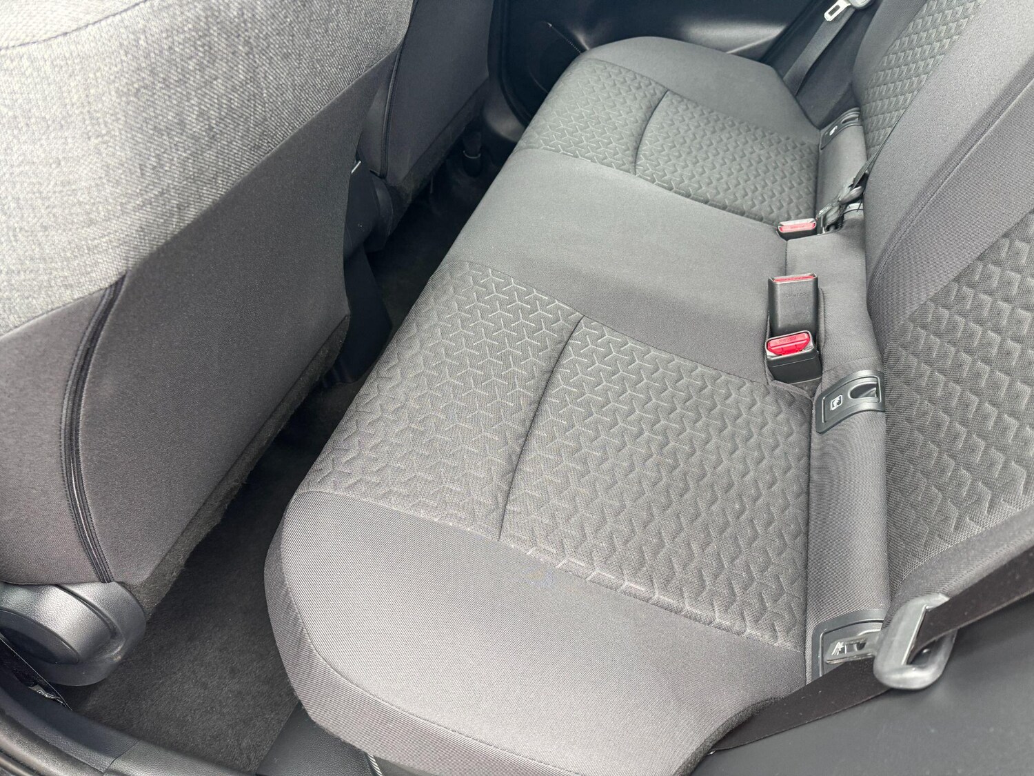 Used Toyota Yaris Cross 2023 for sale - 76247044: Photo 13