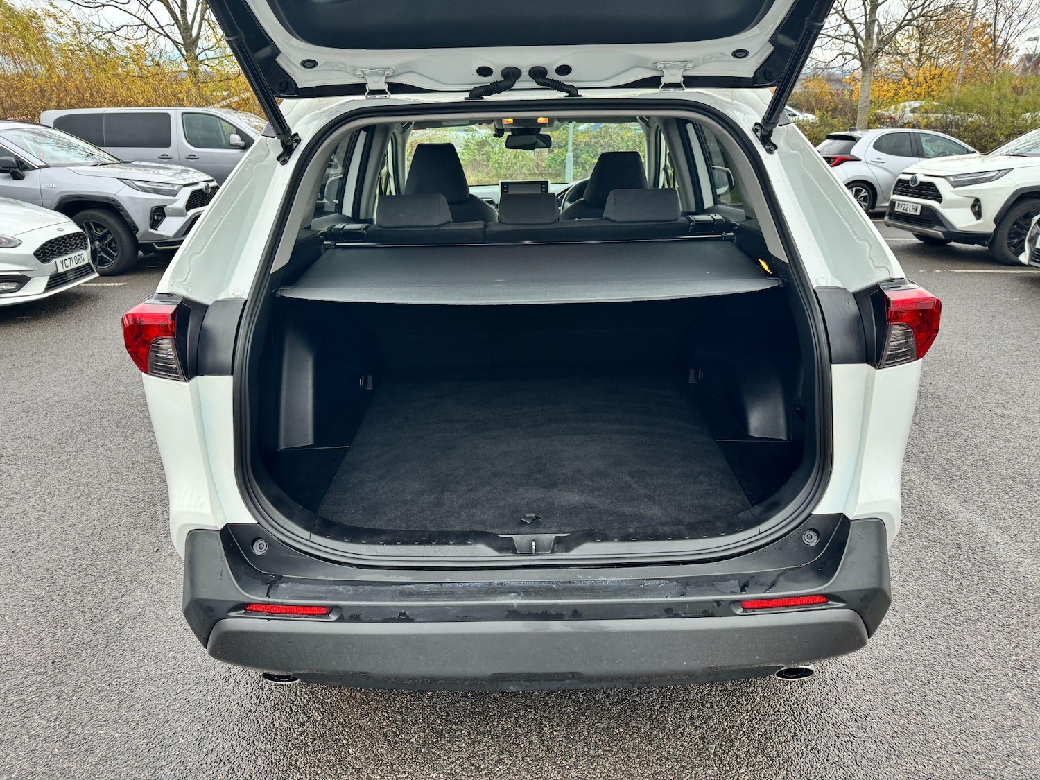 Used Toyota RAV4 2019 for sale - 76781452: Photo 10