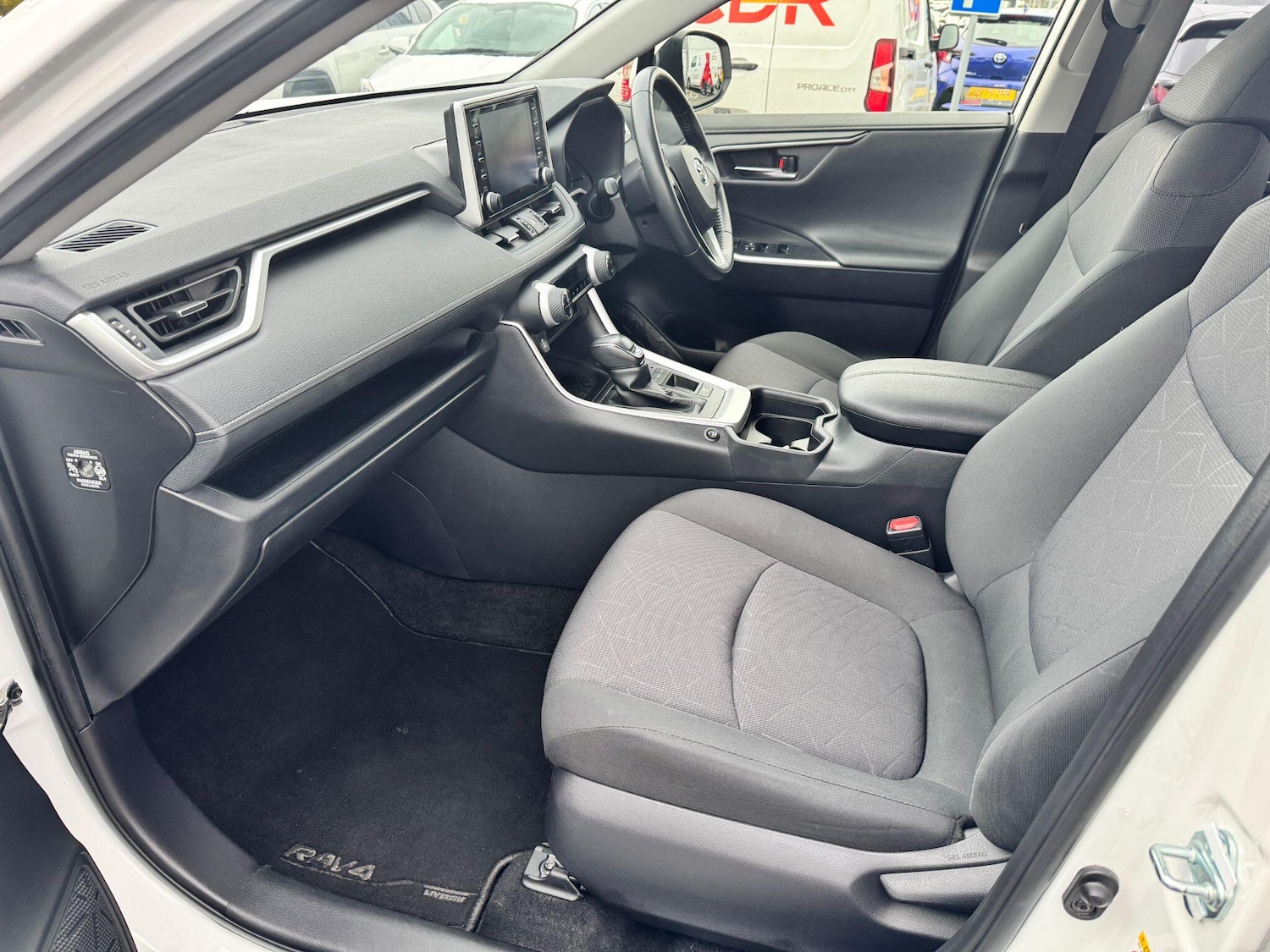 Used Toyota RAV4 2019 for sale - 76781452: Photo 14