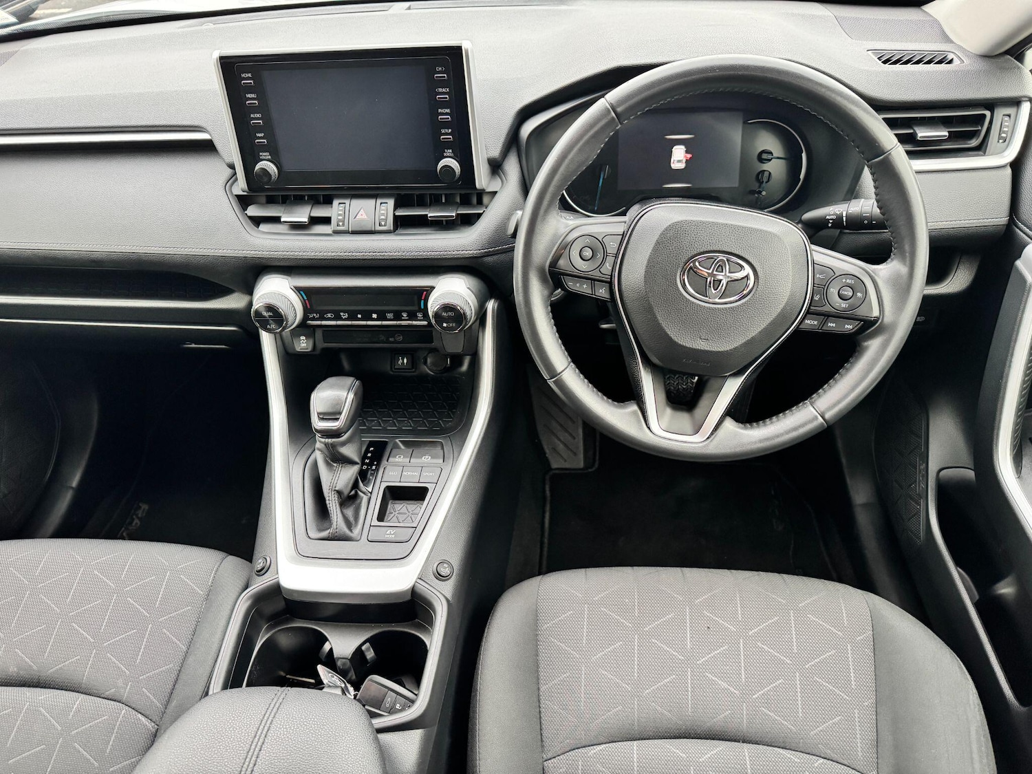 Used Toyota RAV4 2019 for sale - 76781452: Photo 15