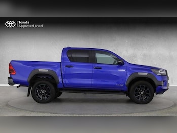 Used Toyota Hilux 2024 for sale - 79373151: Photo