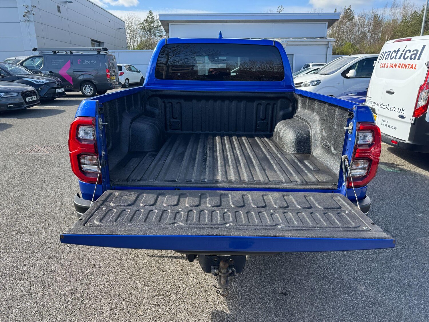 Used Toyota Hilux 2023 for sale - 78046812: Photo 10