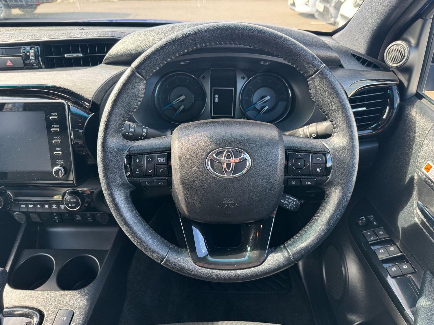 Used Toyota Hilux 2023 for sale - 78046812: Photo 17