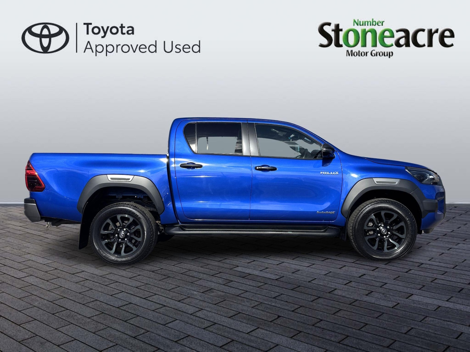 Used Toyota Hilux 2023 for sale - 78046812: Photo 2