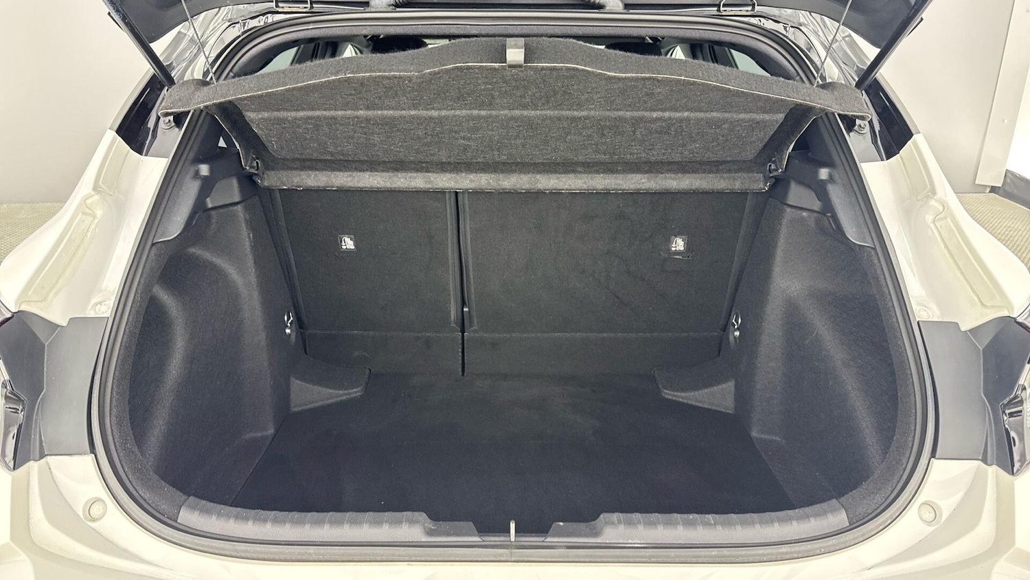 Used Toyota Corolla 2024 for sale - 76714520: Photo 10