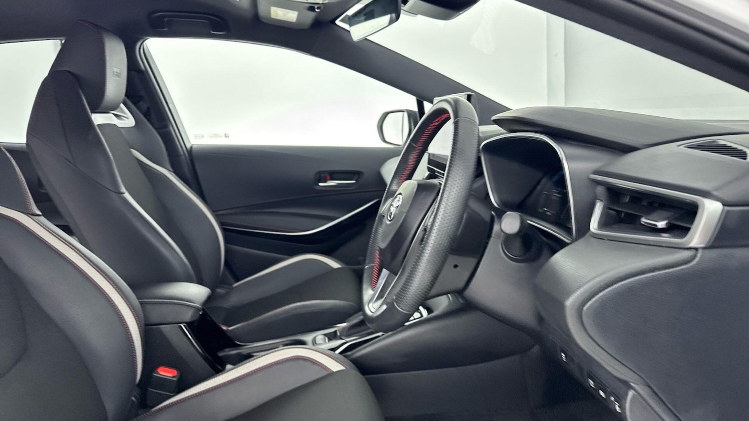 Used Toyota Corolla 2024 for sale - 76714520: Photo 17