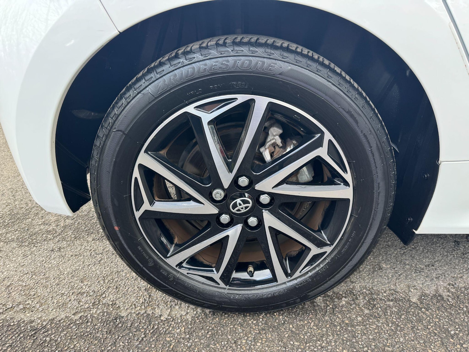 Used Toyota Yaris 2023 for sale - 77624912: Photo 11