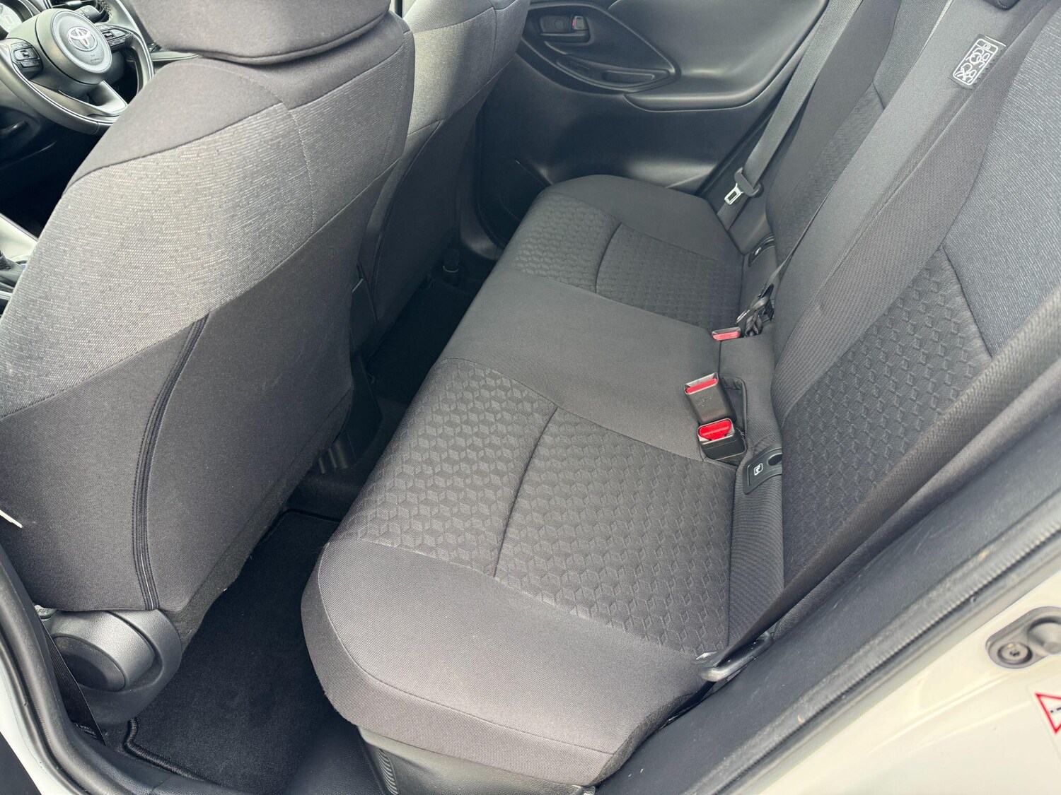 Used Toyota Yaris 2023 for sale - 77624912: Photo 15