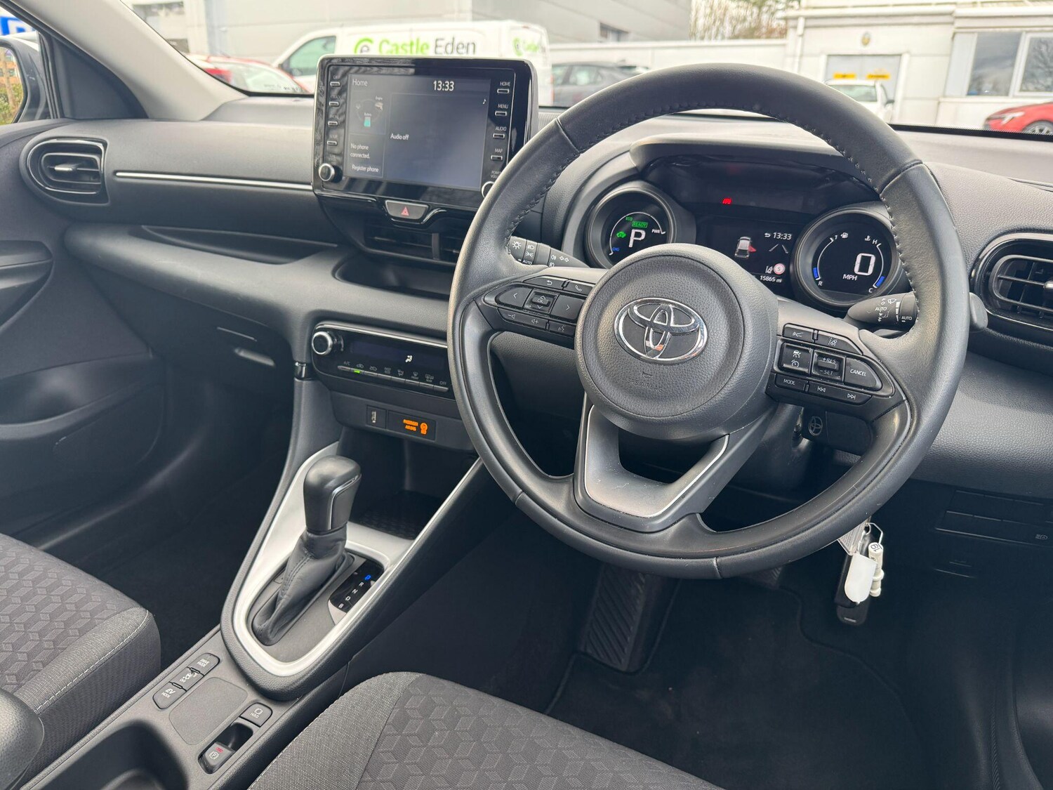 Used Toyota Yaris 2023 for sale - 77624912: Photo 18
