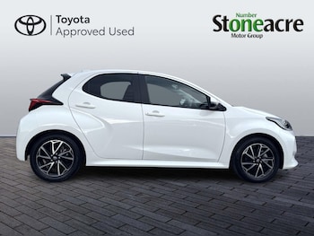 Used Toyota Yaris 2023 for sale - 77624912: Photo