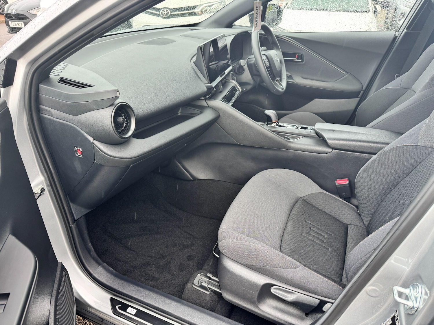 Used Toyota C-HR 2024 for sale - 76260557: Photo 16